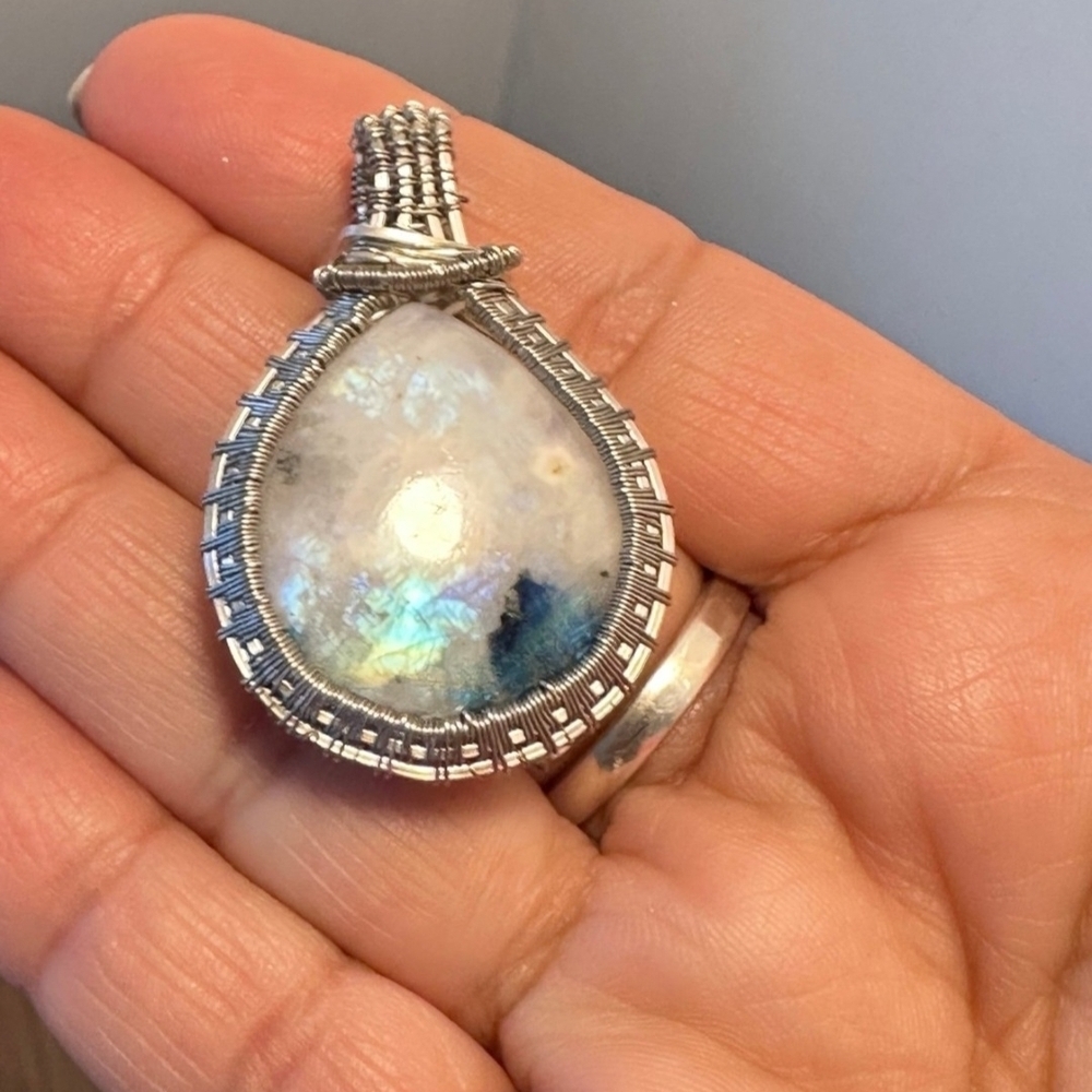 Silver and Blue Pendant Necklace - Picture 2 of 5